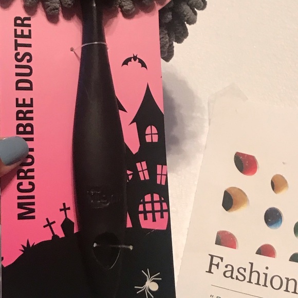 New Black Skully Rhinestone Eyes Microfibre Duster (I-9) - Picture 8 of 16